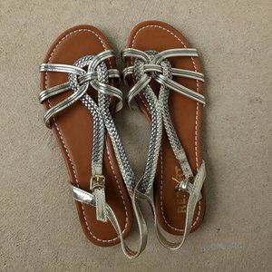 Report Silver/Gold Strappy Sandals 🌈